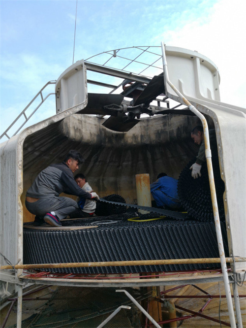 圓形<a href=http://www.gupiaob.cn/tags21_0.html target=_blank class=infotextkey>冷卻塔填料</a>更換