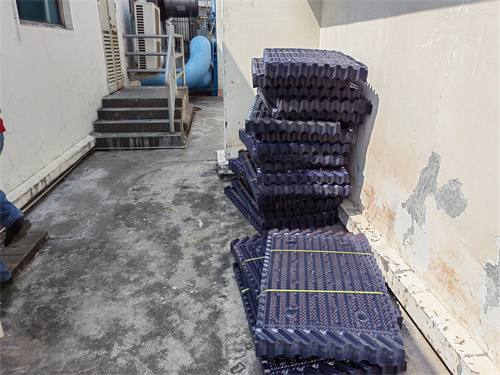 對傳統老式蒸發冷卻塔進行技術創新